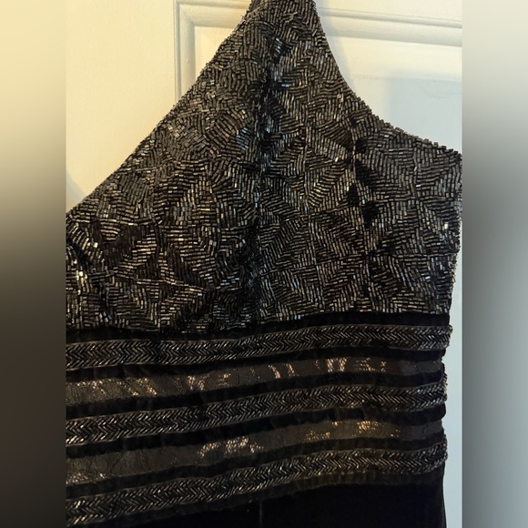 Carmen Marc Valvo Collection Black Beaded Velvet Gown Sz 14 Stunning! Double V - Picture 5 of 14